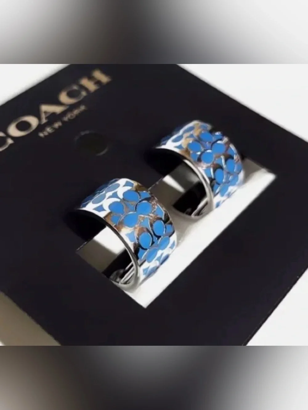 Coach NWOT Bright Blue Signature C Enamel Huggie Earrings - Picture 1 of 6
